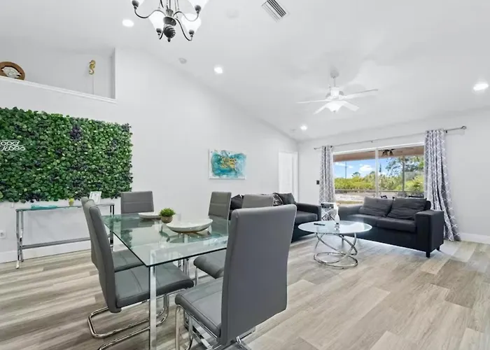 Dog Friendly Condo With Beach Access, Hot Tub & Firepit